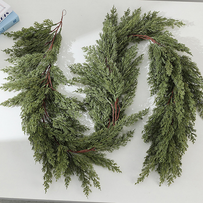 Wholesale Artificial Pine Needle Garland with Pinecones & Red Berries