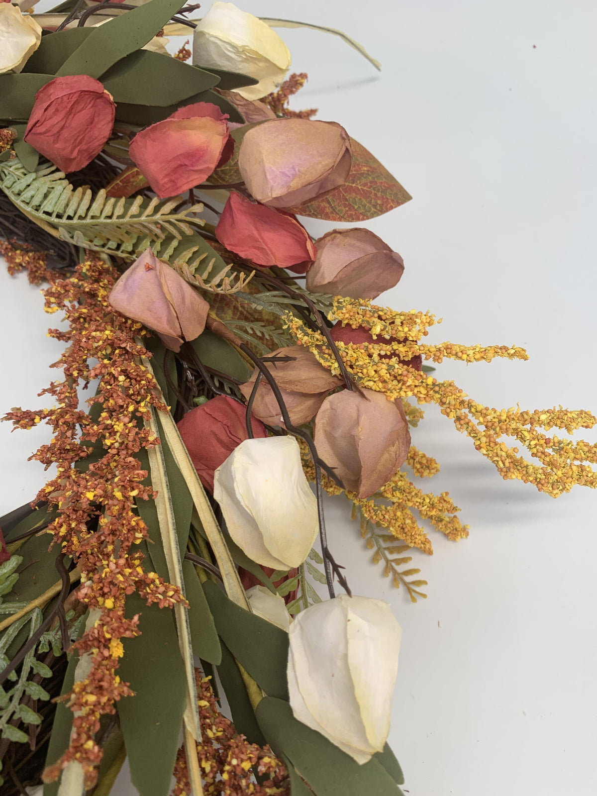 18" Artificial Dried-Look Autumn Floral & Grass Wreath