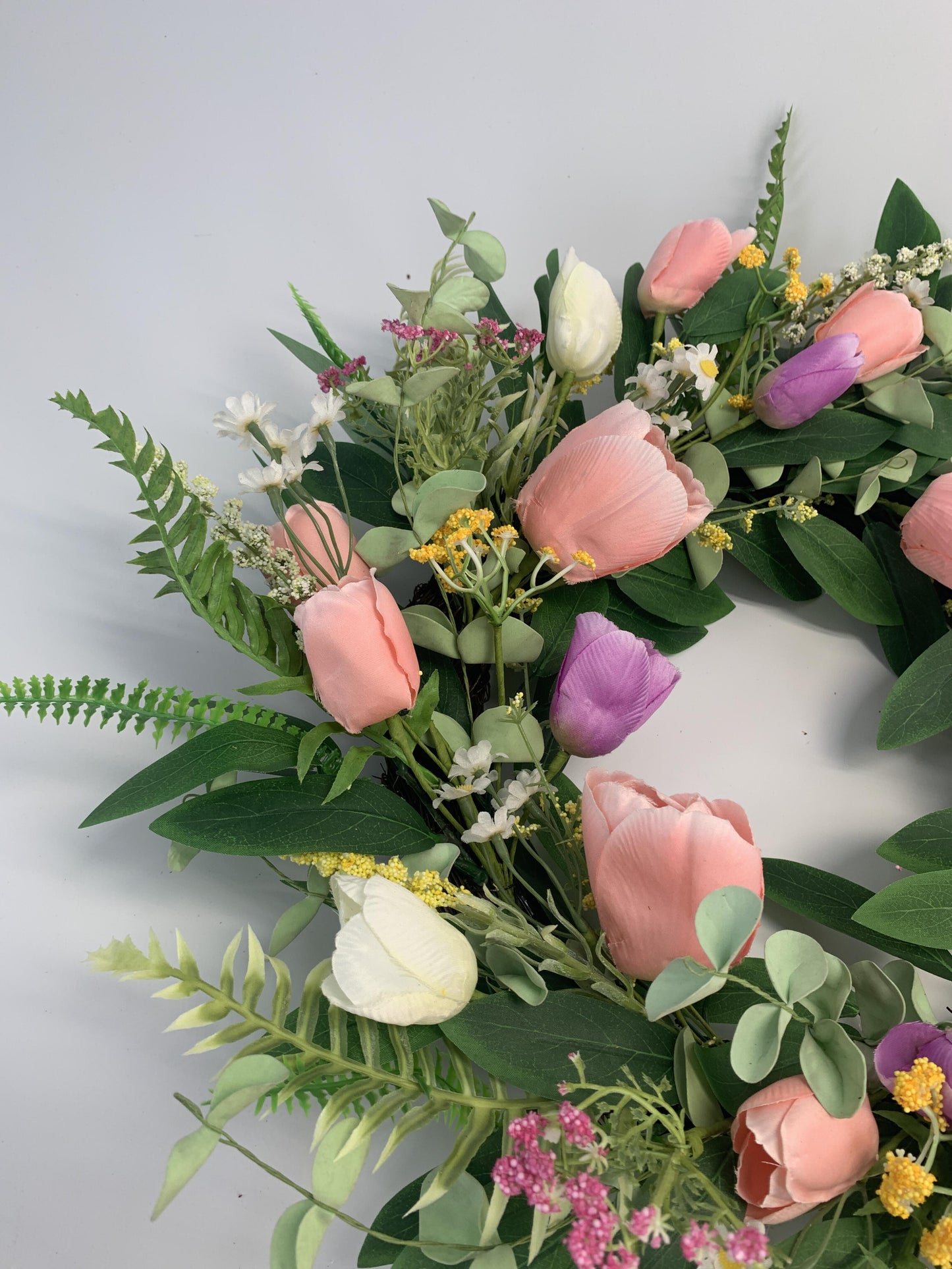 18" Wholesale Premium Artificial Tulip Wreath for Front Door
