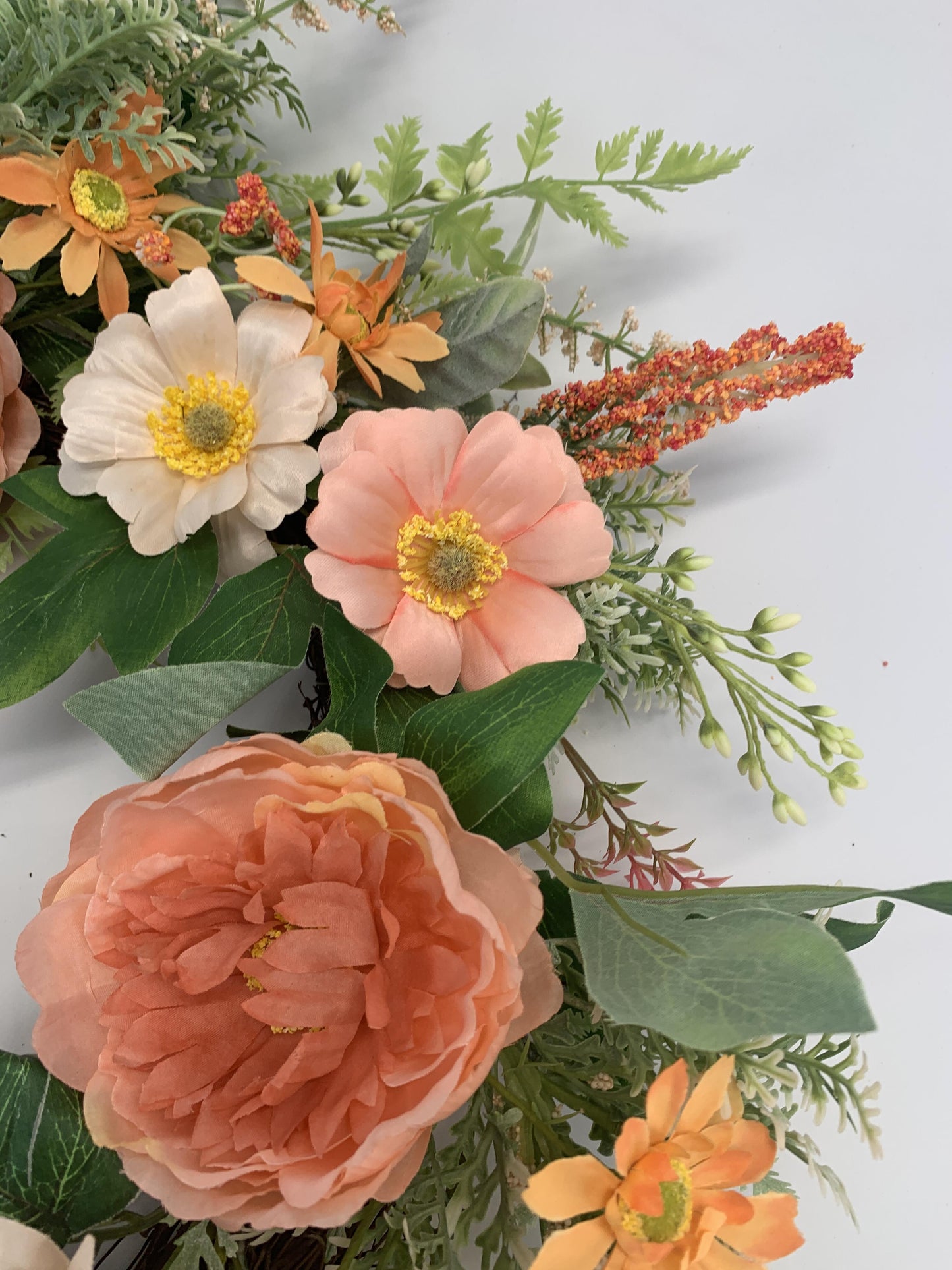 Wholesale 18" Luxurious Artificial Peach Peony Wreath for Front Door