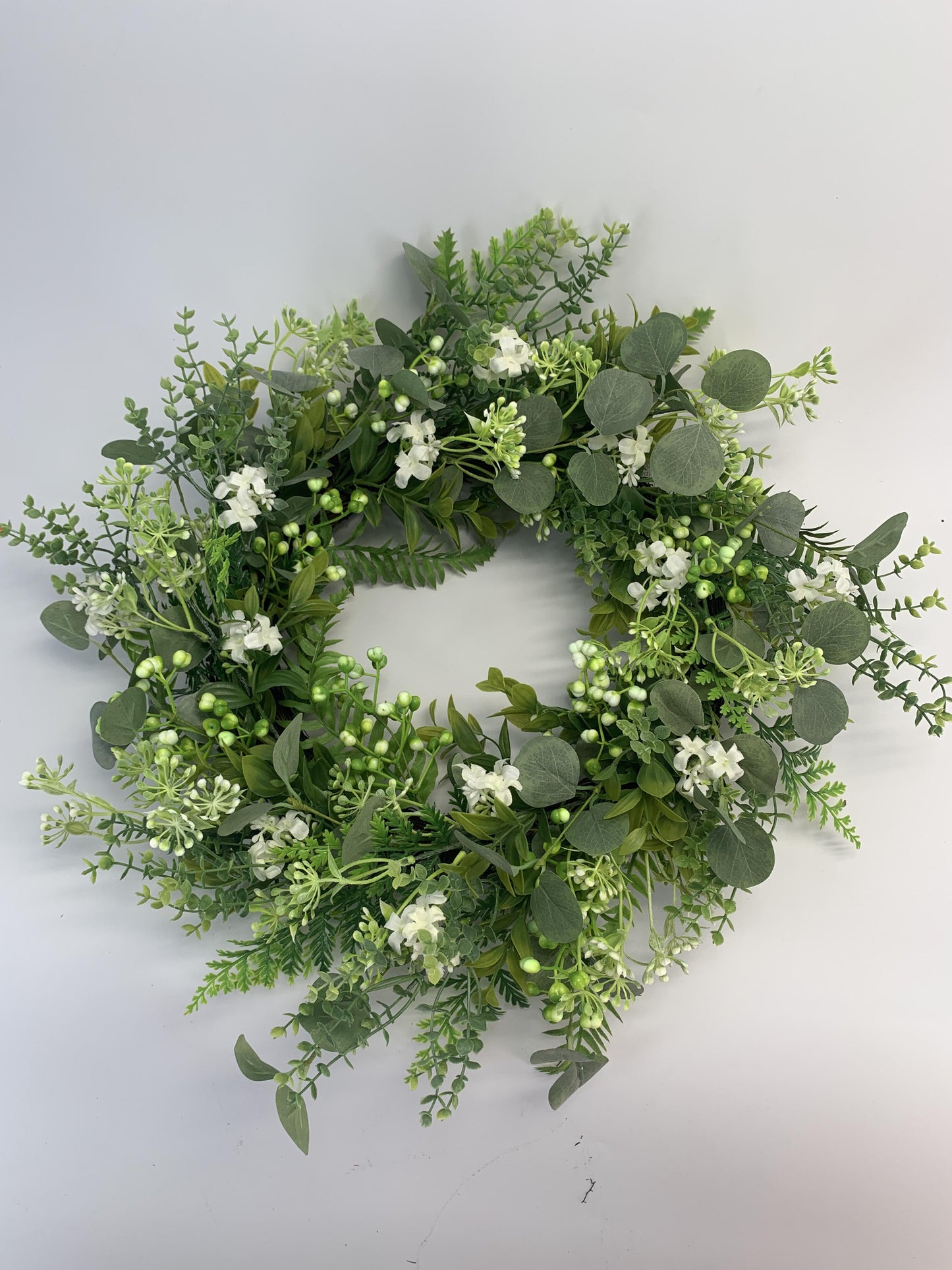 Wholesale 18" Artificial Eucalyptus & Boxwood Greenery Wreath