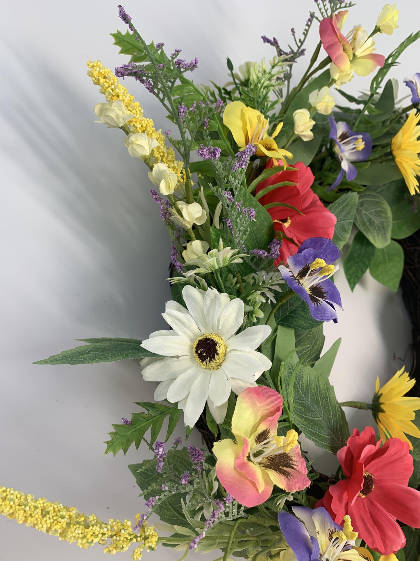 Wholesale 18" Artificial Wildflower Wreath with Pansies & Gerbera Daisies
